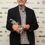 O grande homenageado da noite, produtor e distribuidor uruguaio Walter Achugar