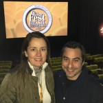 Viviane Spinelli e o diretor de "Democracia em Preto e Branco" Pedro Asbeg